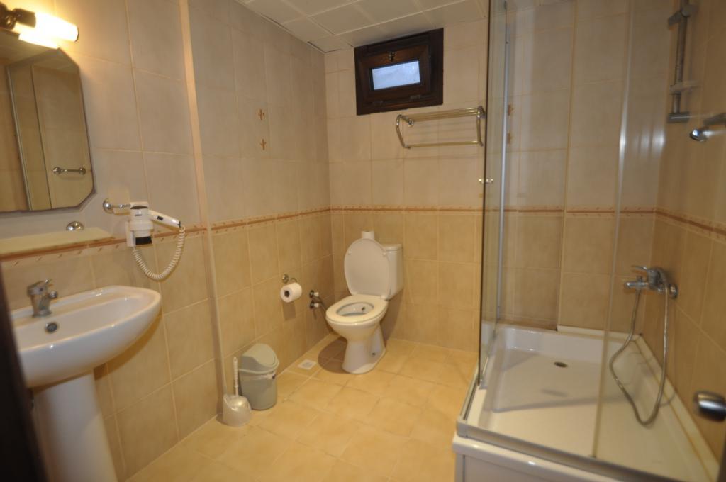 Ado Beach Hotel Тургутрейс Номер фото